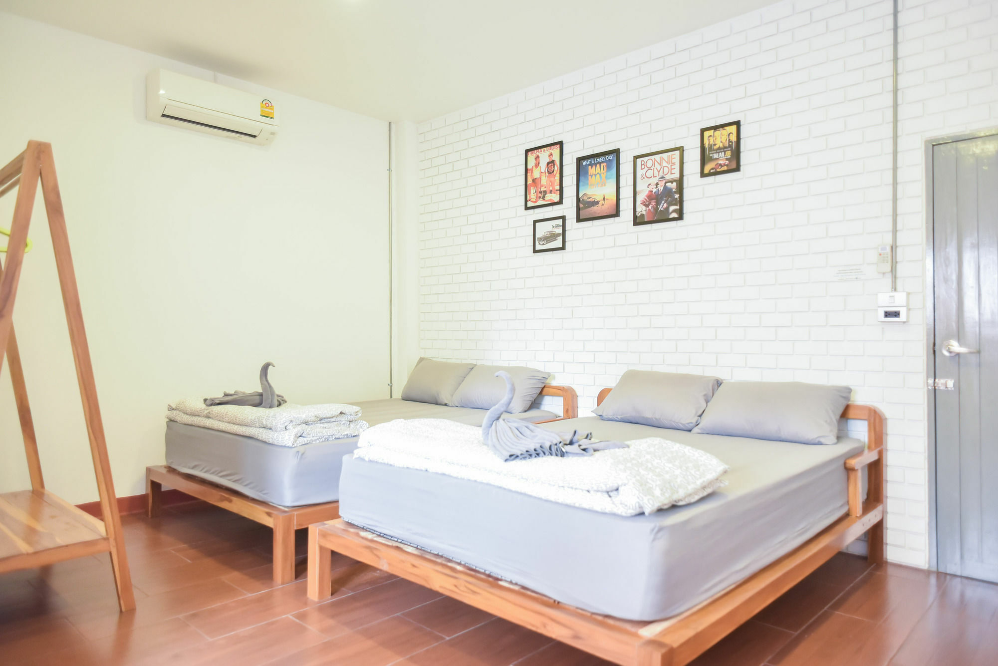 The Garage Hotel Chiang Rai Buitenkant foto